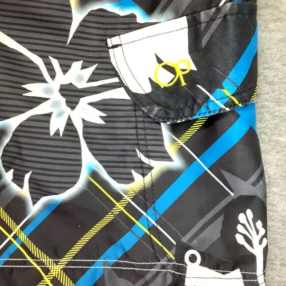OP Youth Swim Trunks Size XL (14-16) Drawstring Mesh Beach Vacation Pool Pocket - Picture 2 of 10